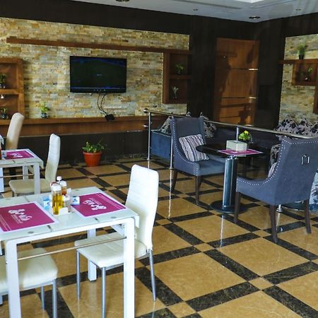 Diyafat Al Saada Serviced Apartments - Ishbillia Рияд Екстериор снимка